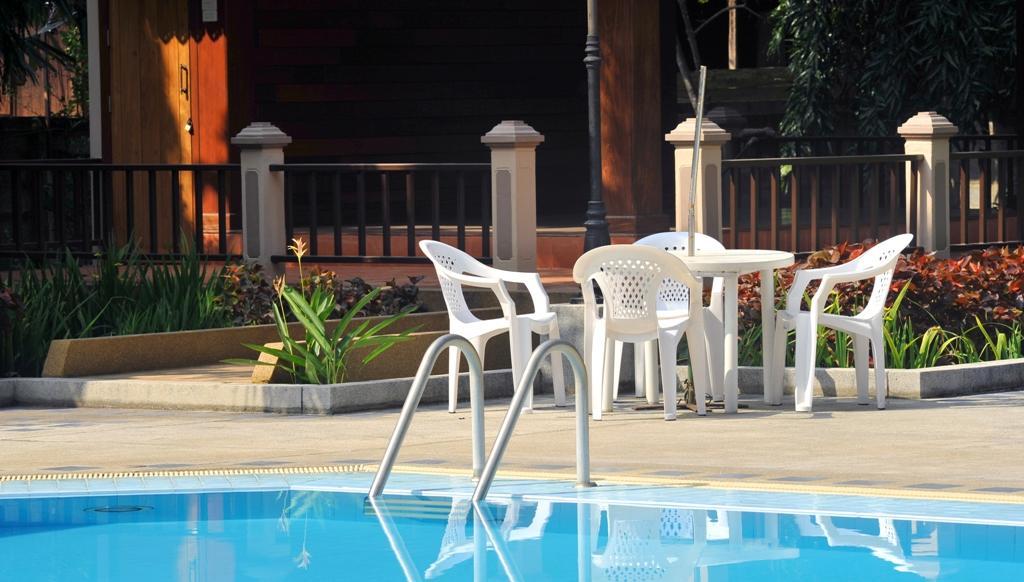 Maeyom Palace Hotel Phrae Esterno foto